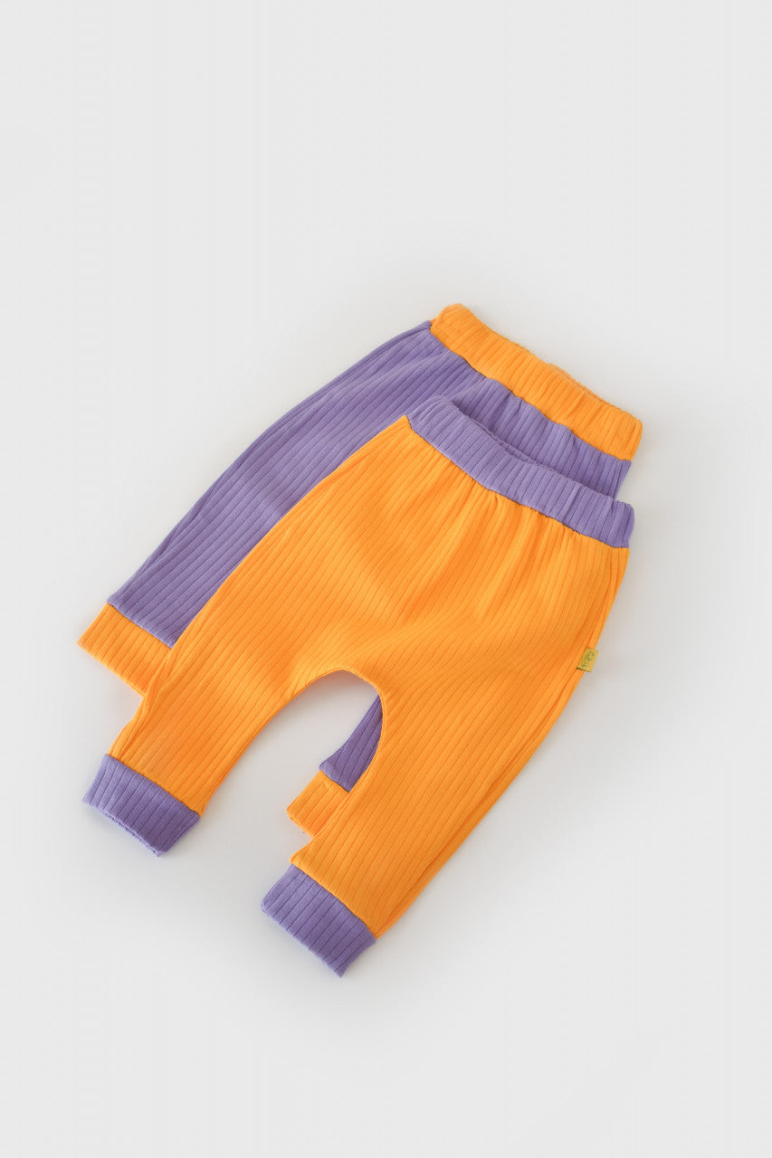 Set 2 pantaloni Ribana Bebe Unisex din bumbac organic si 5%elastan - Ecru/Bordo, BabyCosy